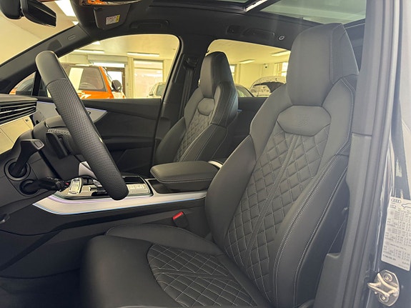 Audi Q7 16 of 21