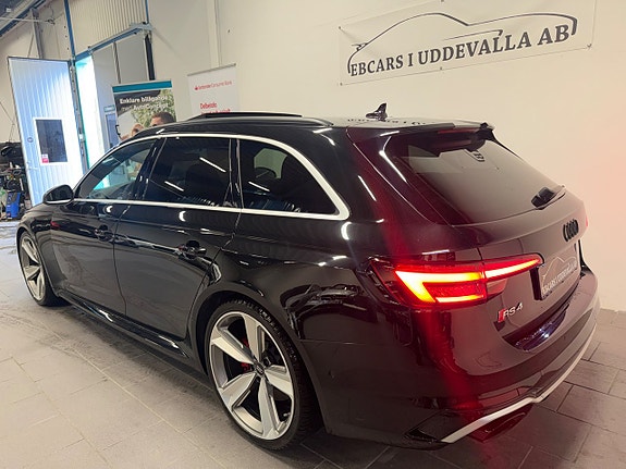 Audi RS4 7 of 25