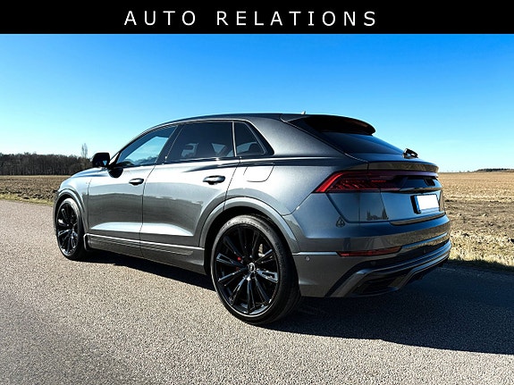 Audi Q8 2 of 6