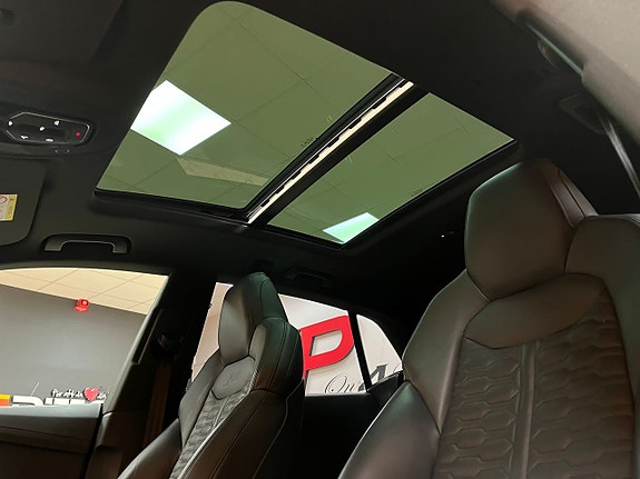 Audi RS Q8 25 of 30