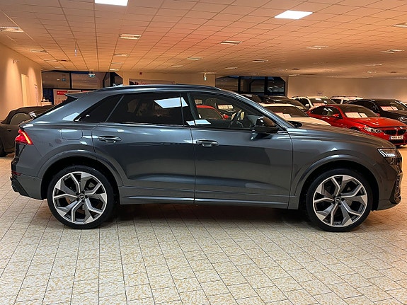 Audi RS Q8 7 of 30