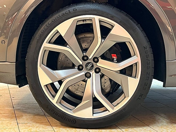 Audi RS Q8 11 of 30