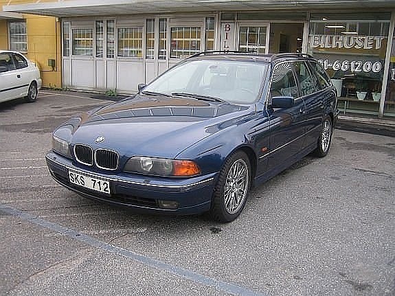 BMW 528
