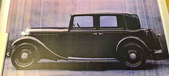 Mercedes-Benz 200 2 of 5