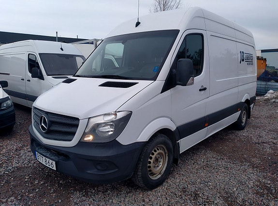 Mercedes-Benz Sprinter 316 2 of 5
