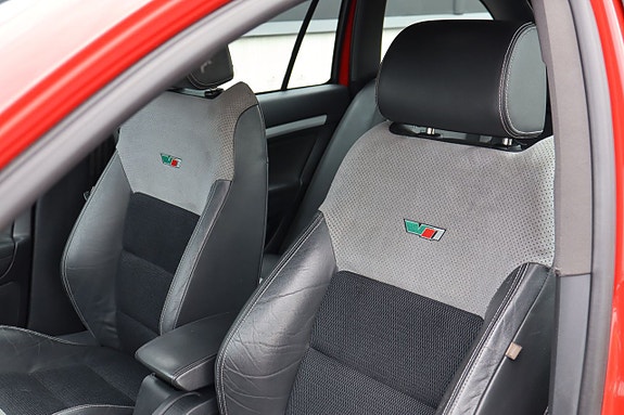 Skoda Octavia 10 of 16