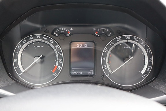 Skoda Octavia 14 of 16