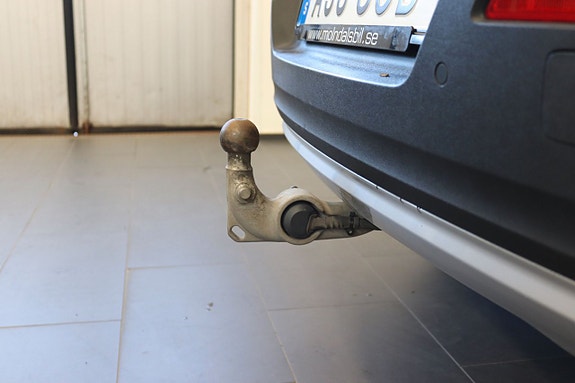 Volvo XC40 14 of 16