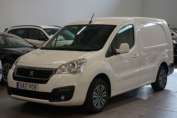 Peugeot Partner Electric 2 of 5