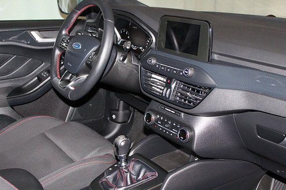 Ford Focus 18 of 26
