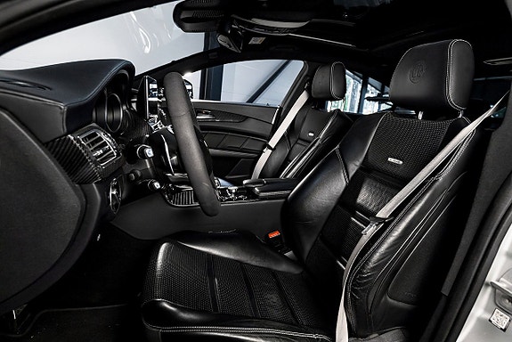 Mercedes-Benz CLS63 16 of 28