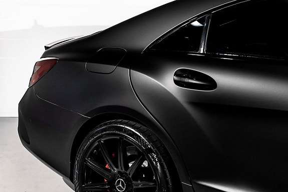 Mercedes-Benz CLS63 11 of 28