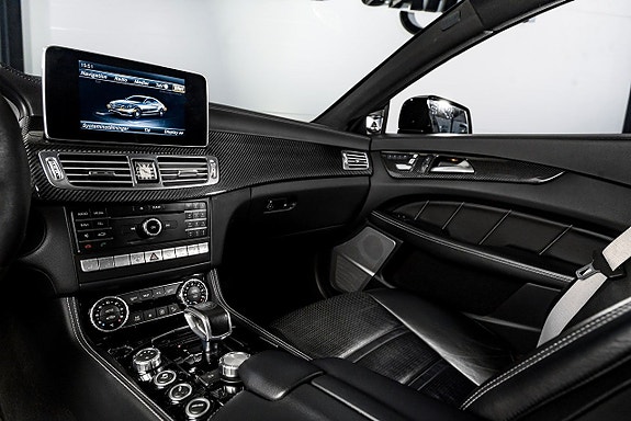 Mercedes-Benz CLS63 19 of 28
