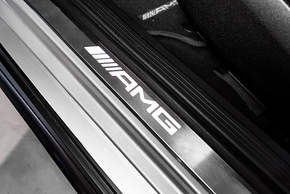Mercedes-Benz CLS63 25 of 28
