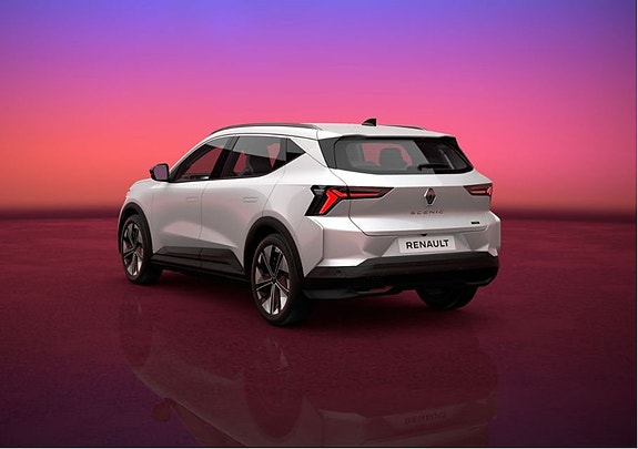 Renault Scenic E-Tech 3 of 4
