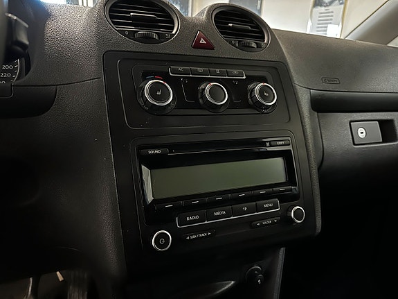 Volkswagen Caddy Maxi 13 of 14