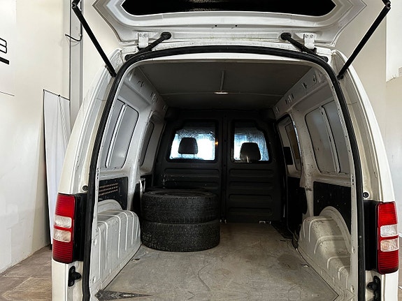 Volkswagen Caddy Maxi 9 of 14