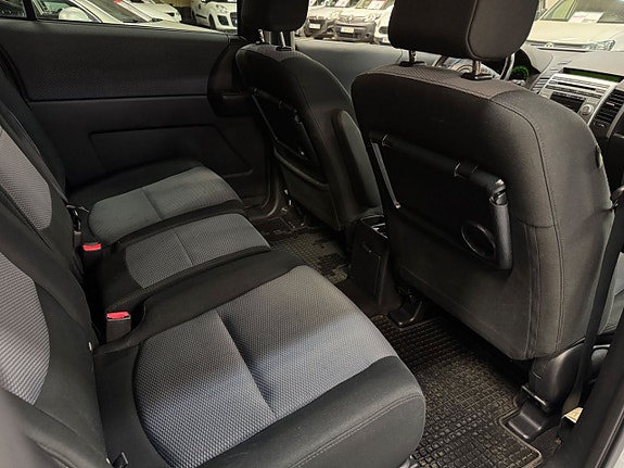 Mazda 5 11 of 26