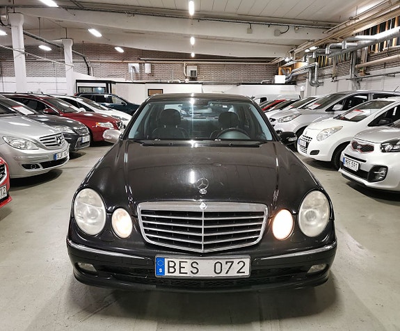 Mercedes-Benz E280 5 of 17