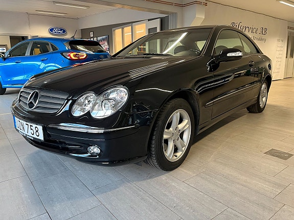 Mercedes-Benz CLK320