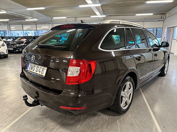 Skoda Superb 3 of 5