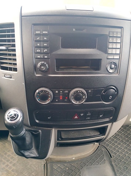Mercedes-Benz Sprinter 319 17 of 17