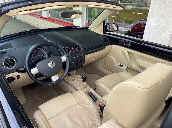 Volkswagen Beetle 8 of 14