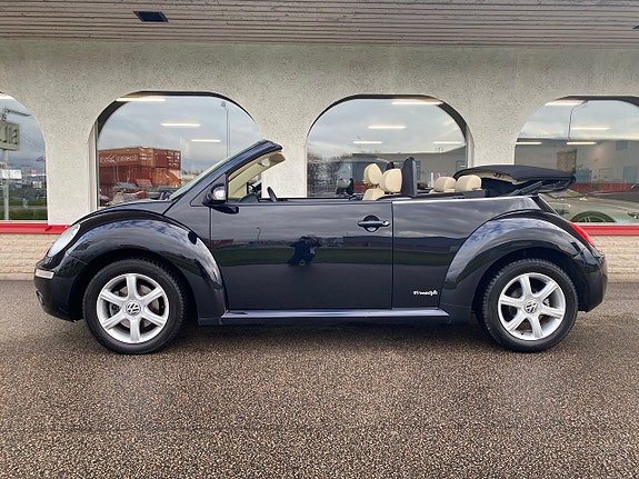 Volkswagen Beetle 2 of 14