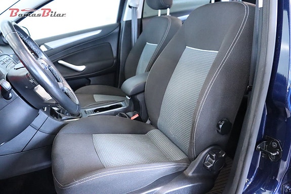 Ford Mondeo 13 of 18