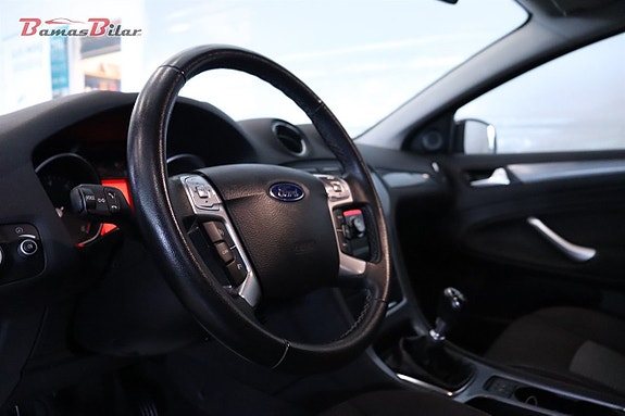 Ford Mondeo 10 of 18
