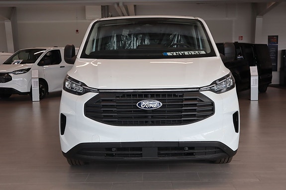 Ford Transit Custom 3 of 15