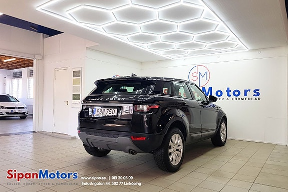 Land Rover Range Rover Evoque 3 of 5