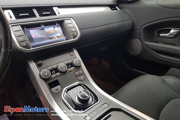 Land Rover Range Rover Evoque 14 of 27