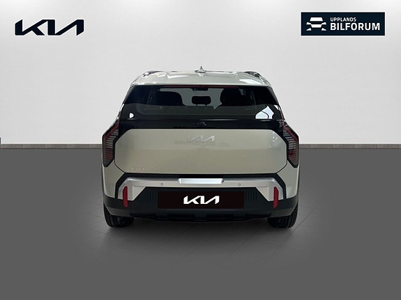 Kia EV3 5 of 16