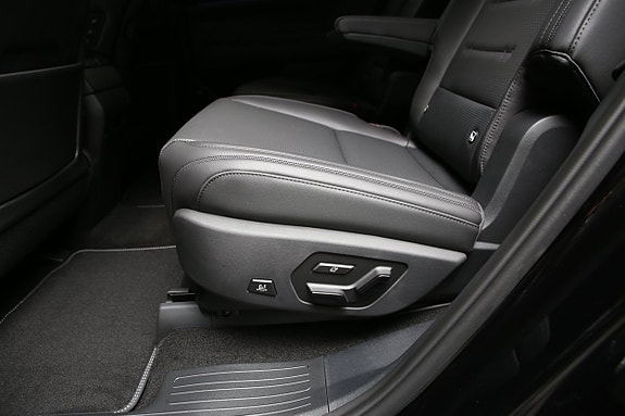 Hyundai Santa Fe 11 of 30