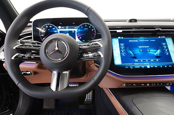 Mercedes-Benz E200 11 of 20