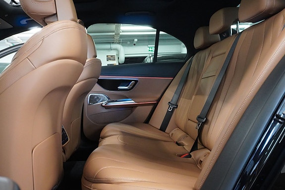 Mercedes-Benz E200 17 of 20