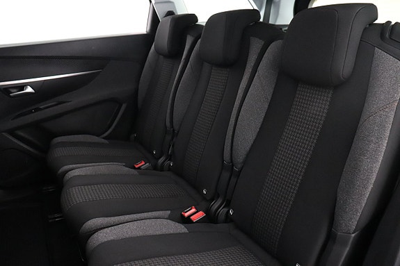 Peugeot 5008 16 of 22
