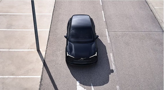 Volvo EX30 2 of 3