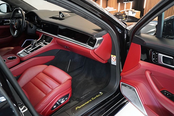 Porsche Panamera Turbo S 10 of 12