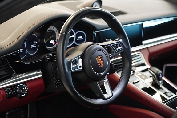Porsche Panamera Turbo S 8 of 12
