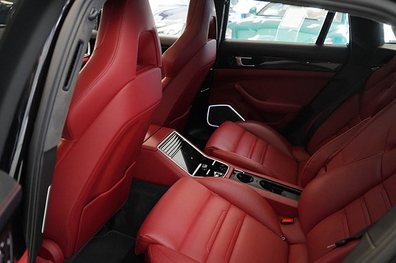 Porsche Panamera Turbo S 12 of 12