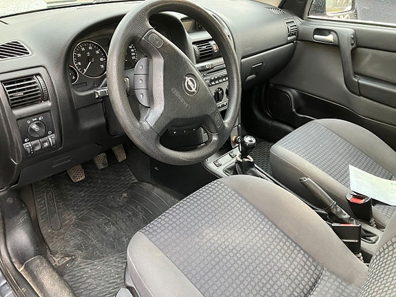 Opel Astra 5 of 5