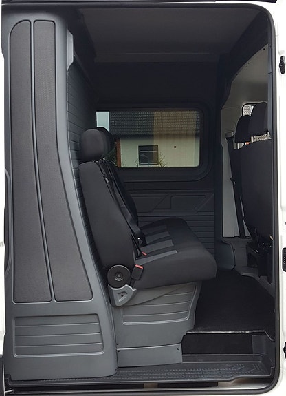 Volkswagen Crafter 6 of 16