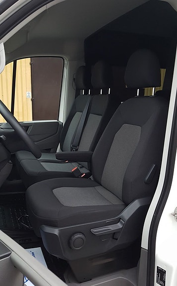 Volkswagen Crafter 13 of 16