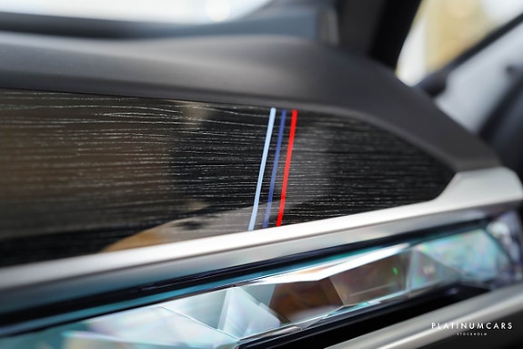 BMW i7 21 of 26