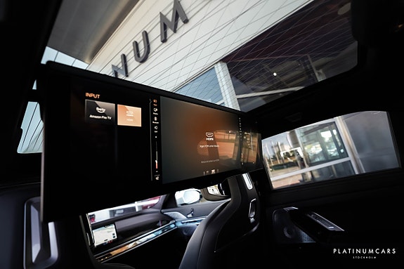 BMW i7 10 of 26