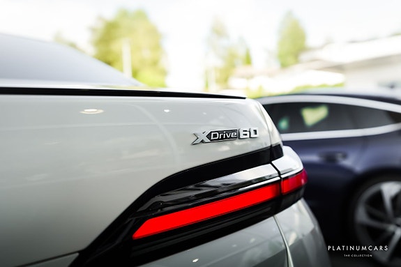BMW i7 23 of 24