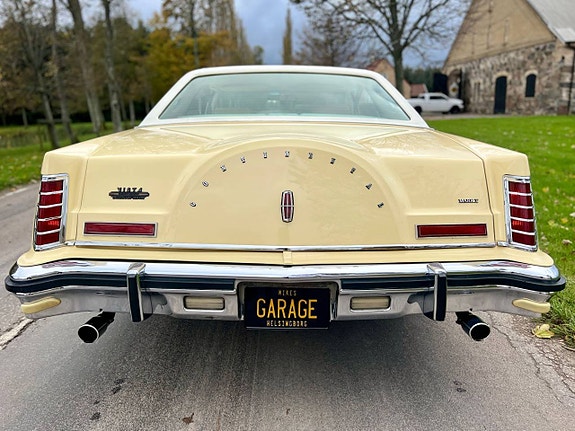 Lincoln Mark VIII LSC 7 of 21