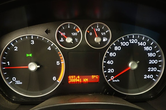 Ford C-Max 7 of 13